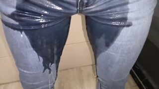 Piss my Pants_233