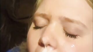 Sucking facial and swallows cum