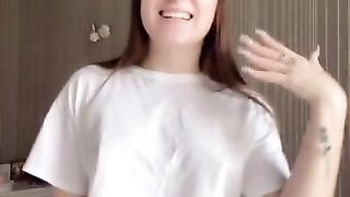 Showed Boobs in Tiktok / Naked Tiktok