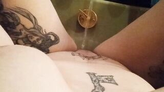 Tatted MILF Cumming in the Bathtub