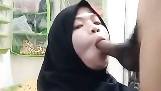 Multi Tasking Housemaid Brushing Teeth With Boss Cock