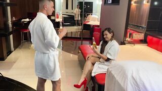 Hot Crown Earns her Husband's Night Voucher and goes to a Massage Parlor for Women Only. Part 1