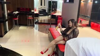 Hot Crown Earns her Husband's Night Voucher and goes to a Massage Parlor for Women Only. Part 1