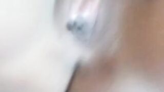 18 YEAR OLD MASTURBATION CLOSE UP WHILE MOANING