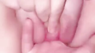 Une PARISIENNE s’étouffe avec ma grosse bite, je la baise et la doigte. (SNAPCHAT) #FR