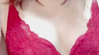 Japanese【素人】乳首イキする痴女