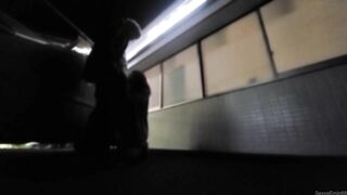 車通りの多い国道の真横でエッチしちゃいました♡興奮でびちょびちょ