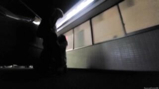 車通りの多い国道の真横でエッチしちゃいました♡興奮でびちょびちょ