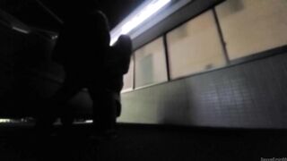 車通りの多い国道の真横でエッチしちゃいました♡興奮でびちょびちょ