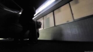 車通りの多い国道の真横でエッチしちゃいました♡興奮でびちょびちょ