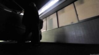 車通りの多い国道の真横でエッチしちゃいました♡興奮でびちょびちょ