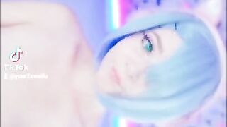 Rem playing with pussy and posing in tik tok 18+