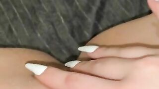 Sophia davies- Close up masturbating