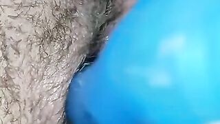 Fat pussy squirting for 3 min