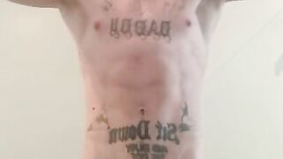 Tattooed big hunk jerked off his huge big juicy cock!