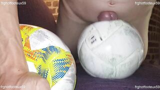 #14 Baise d'un ballon de Futsal