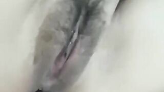 Mi novia tocandose, caliente tocando su vagina.