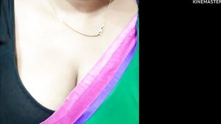 Indian sexy Zoya aunty nude show