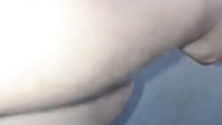 Sexo con mi novia y me lo chupa hasta venirme en su boca (casero)