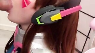 Girl Cosplay D.Va from Overwatch and Sucks Dick till Facial