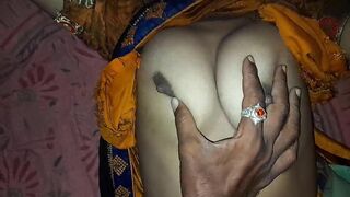 DESI INDIAN BHABI SHOWING BOOBS- CLEAR HINDI AUDIO, BIG BOOBS, DIRTY TALK