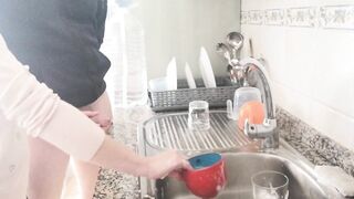 This girl uses my pissing cock to wash the dishes