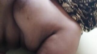 Kerala aunty showing hip , leg and boobs