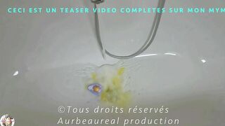 AURBEAUREAL t'invite dans son bain pour la baiser