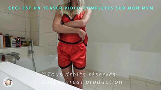 AURBEAUREAL t'invite dans son bain pour la baiser