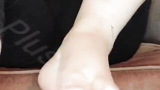 Message The Milfs Feet