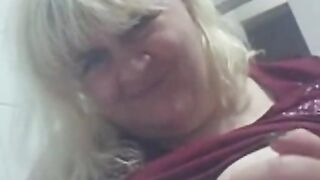 This MILF with Big TITS make me Cum on Facebook Videochat