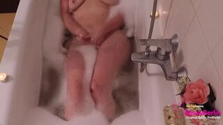 Cumming hard in the Bathtub - Trailer 3