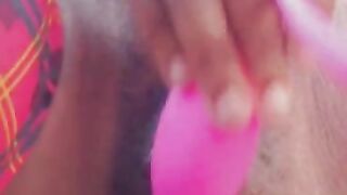 Ebony plays with pussy snd squirt with lush toy