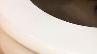 PEE TIME WITH ME!