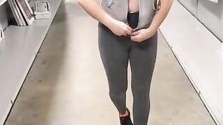 Risky Blowjob in Store ending with Swallowing