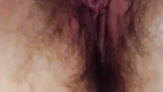 Make mommys hairy pussy cum