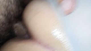 Le doy el culo a mi vecino a cambio de un mes de renta de la casa