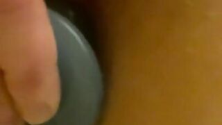 Inserting a butt plug while leaving dried cum on my pussy