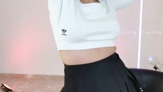 Cam Model Latina with a big ass, enjoys teasing and getting slutty