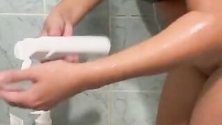 BBW Washing Her Pussy in Shower