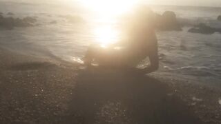 Small dick peeing on pussy at the beach