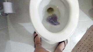 My boss asked me for a video urinating with a hairy vagina - pinay