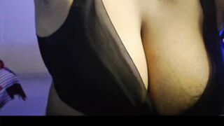 Solo Sexy Hot Lady Use Nipple Clamp Sex